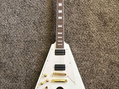 LEFT HANDED Flying V guitar