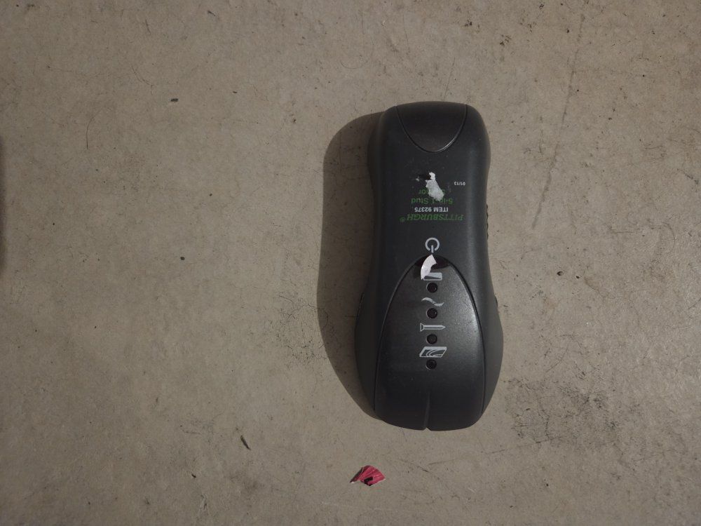 Pittsburgh 5-in-1 Stud Finder - Item 92375