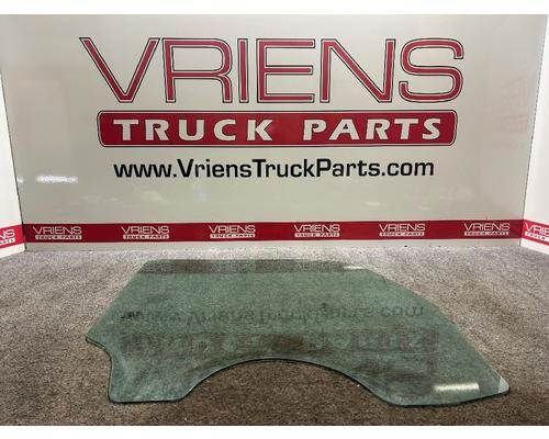 Kenworth T680 Right Front Door Glass