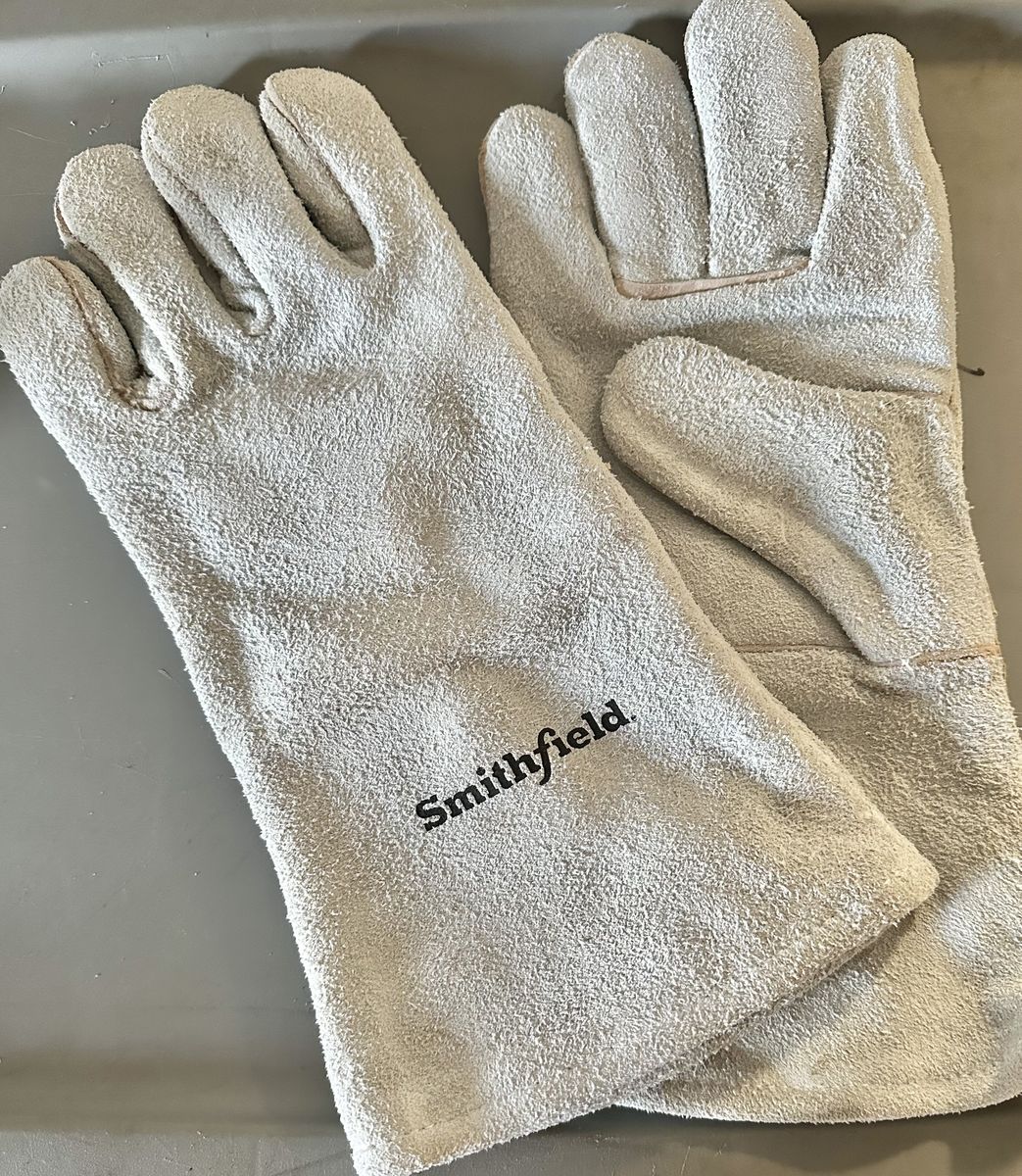 Smithfield BBQ Grilling Gloves-Lt Gray Leather
