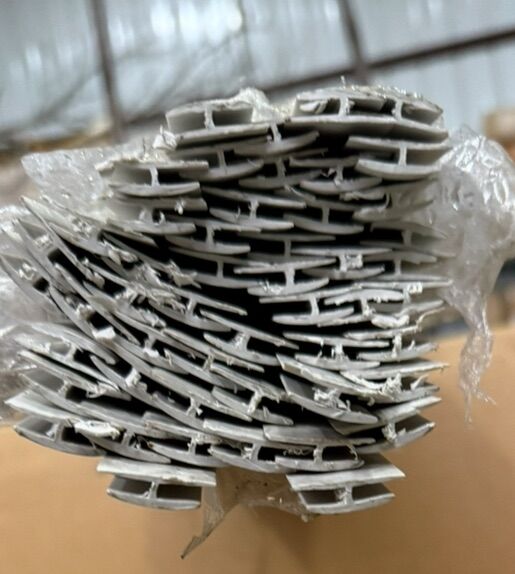 50+ 8' New Division Bar Mouldings