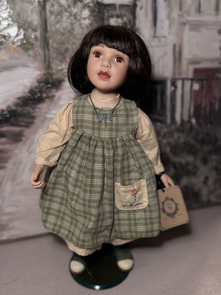 "Molly" The Boyd's Collection porcelain doll