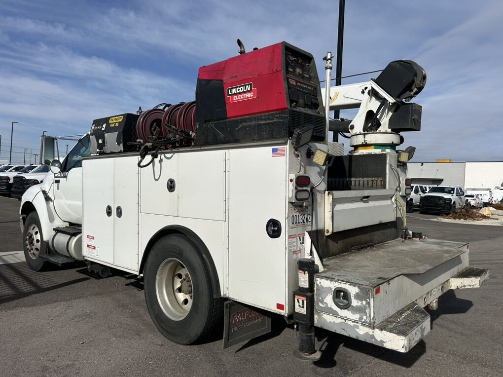2015 Ford F-750 Regular Cab Cummins Diesel Palfinger Mechanics Crane Truck