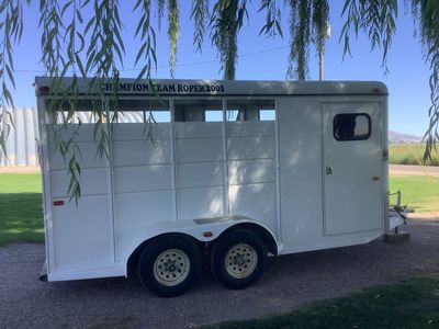 2001 Logan Coach 3 Horse Slant