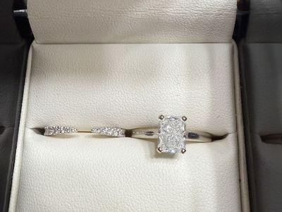 1.5 ct radiant cut lab grown diamond engagement ring and wedding band set
