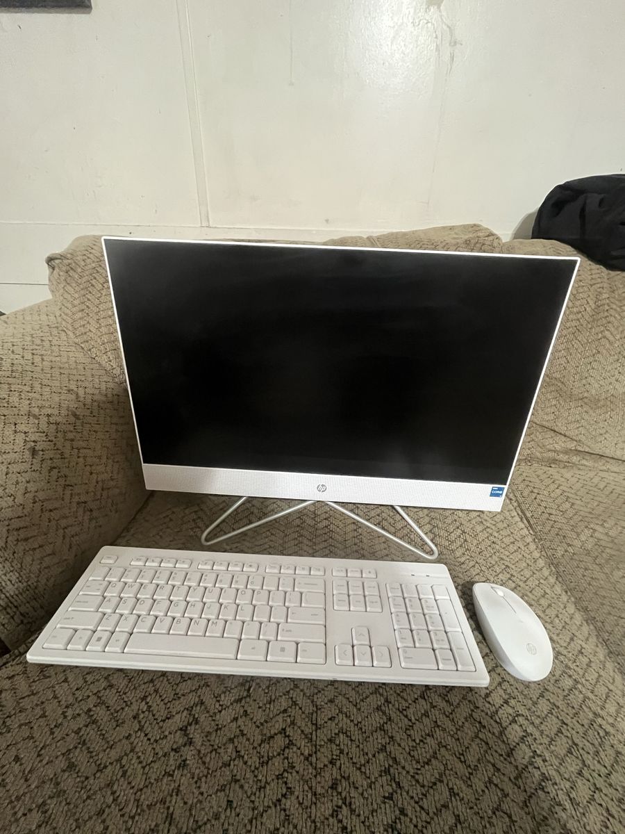 All in one desktop 24 inch screen