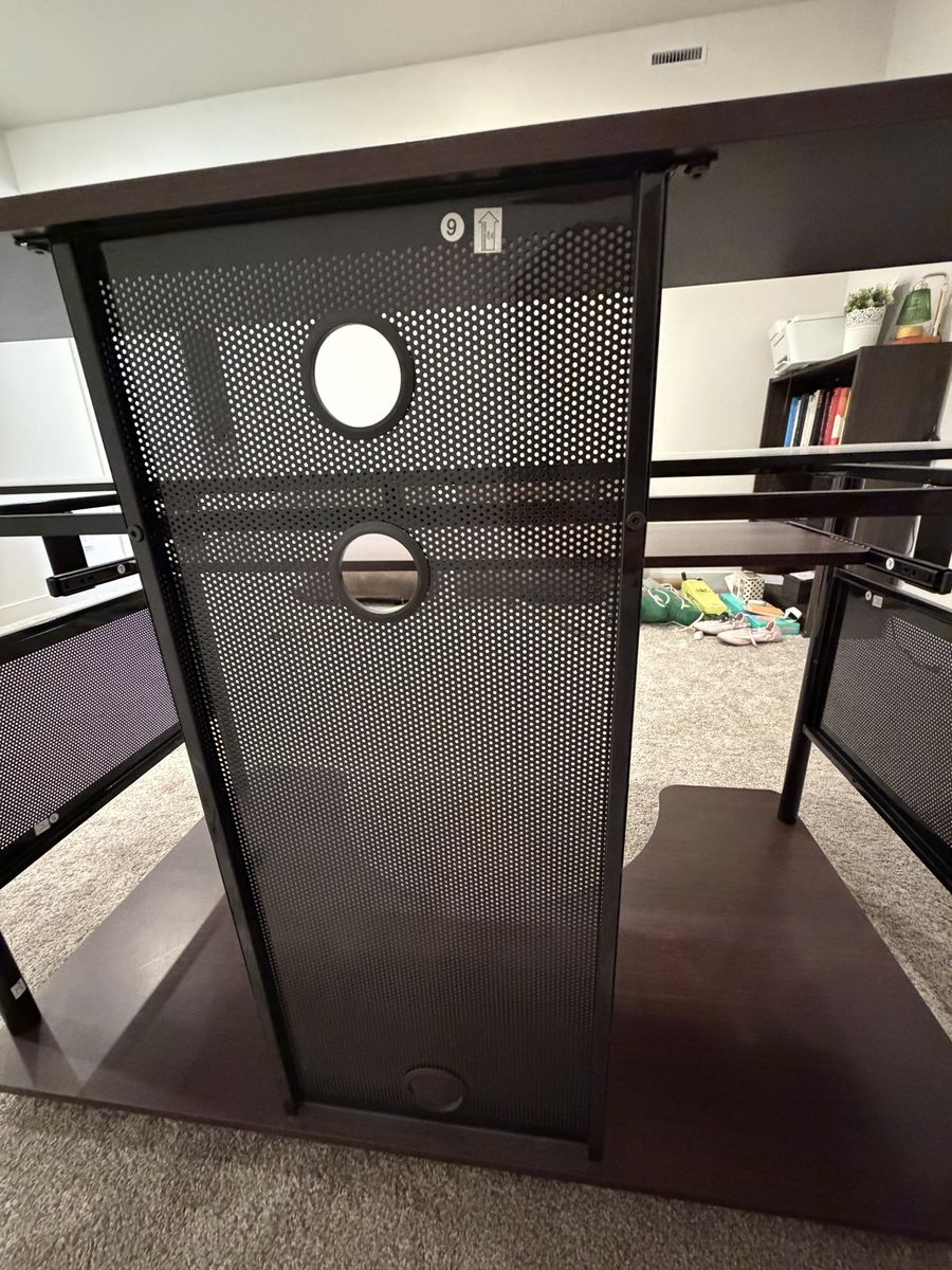 Main image 3