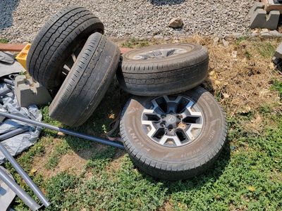 Set of 4 Toyota Tacoma OEM Wheels with Prinx HiCountry H/T Tires