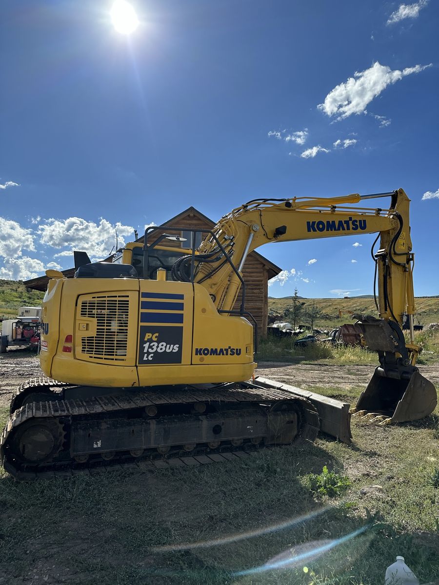 2017 Komatsu PC138