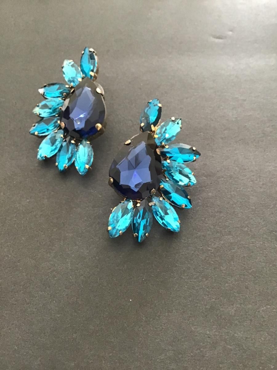 Stunning Blue Crystal Teardrop Cluster Statement Earrings - New Condition