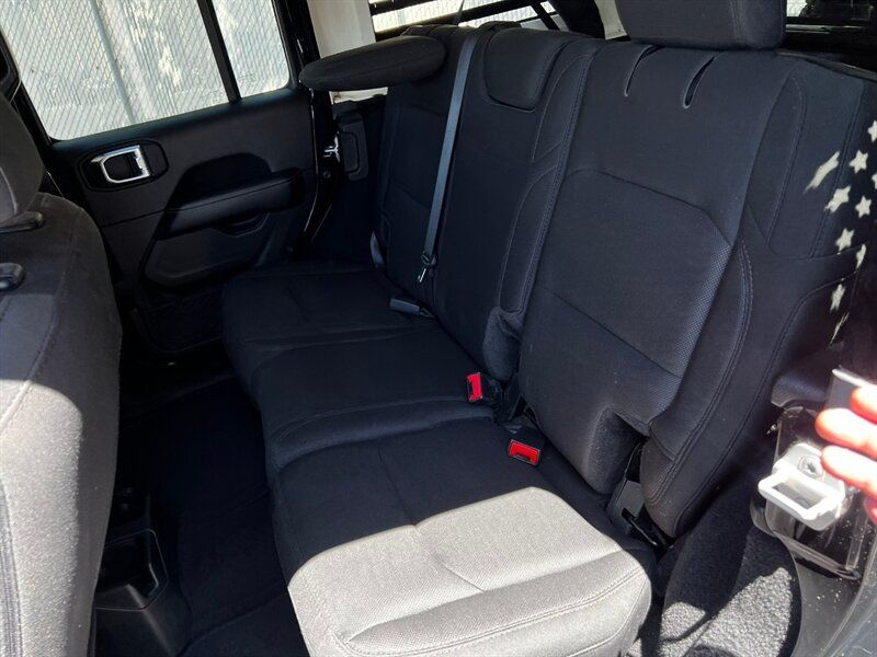 Main image 23