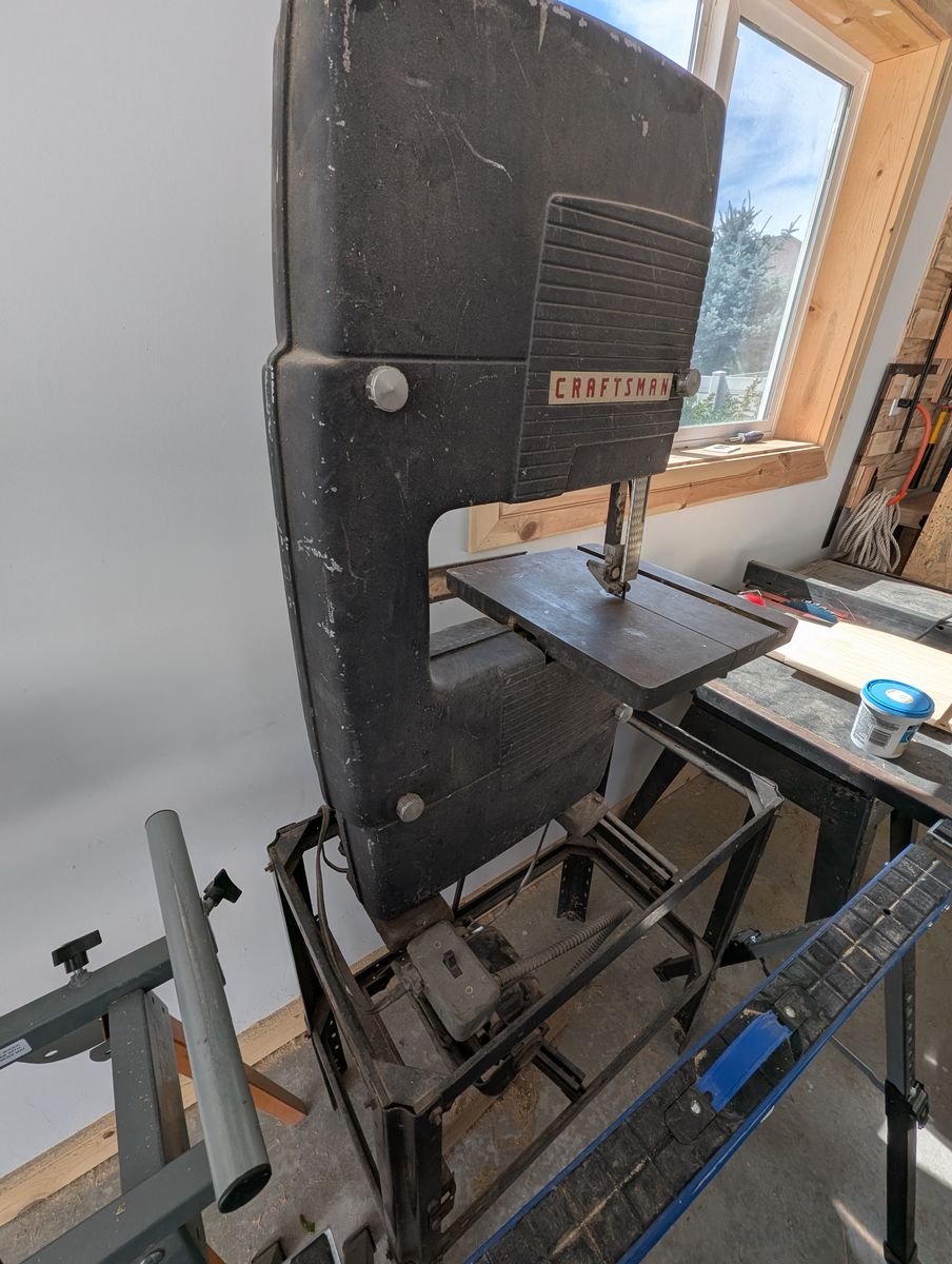 Industrial duty Band Saw for Shop
