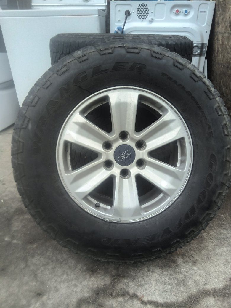Ford factory mag Wheels