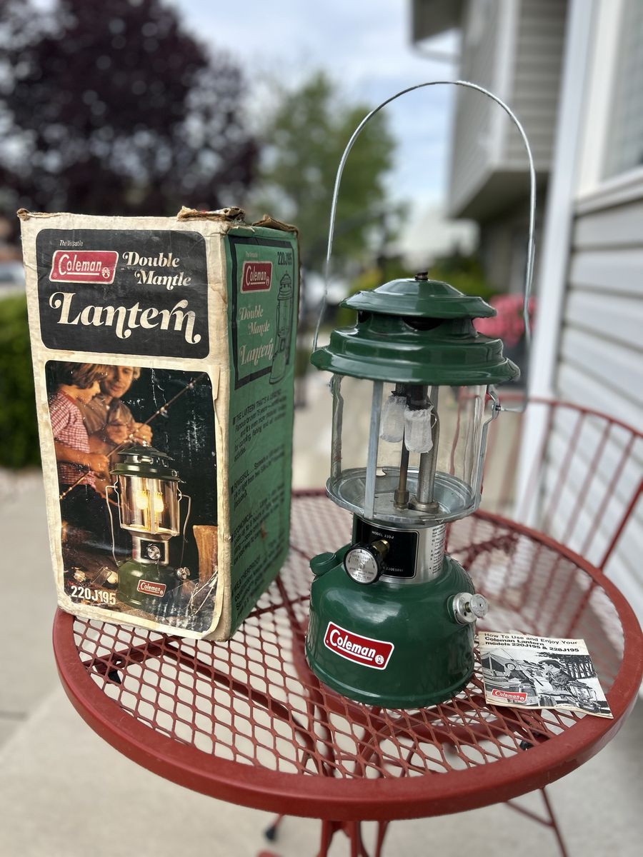 Vintage Coleman 220J195 Double Mantle Lantern - Green, with Original Box & Manual. 1977 date code