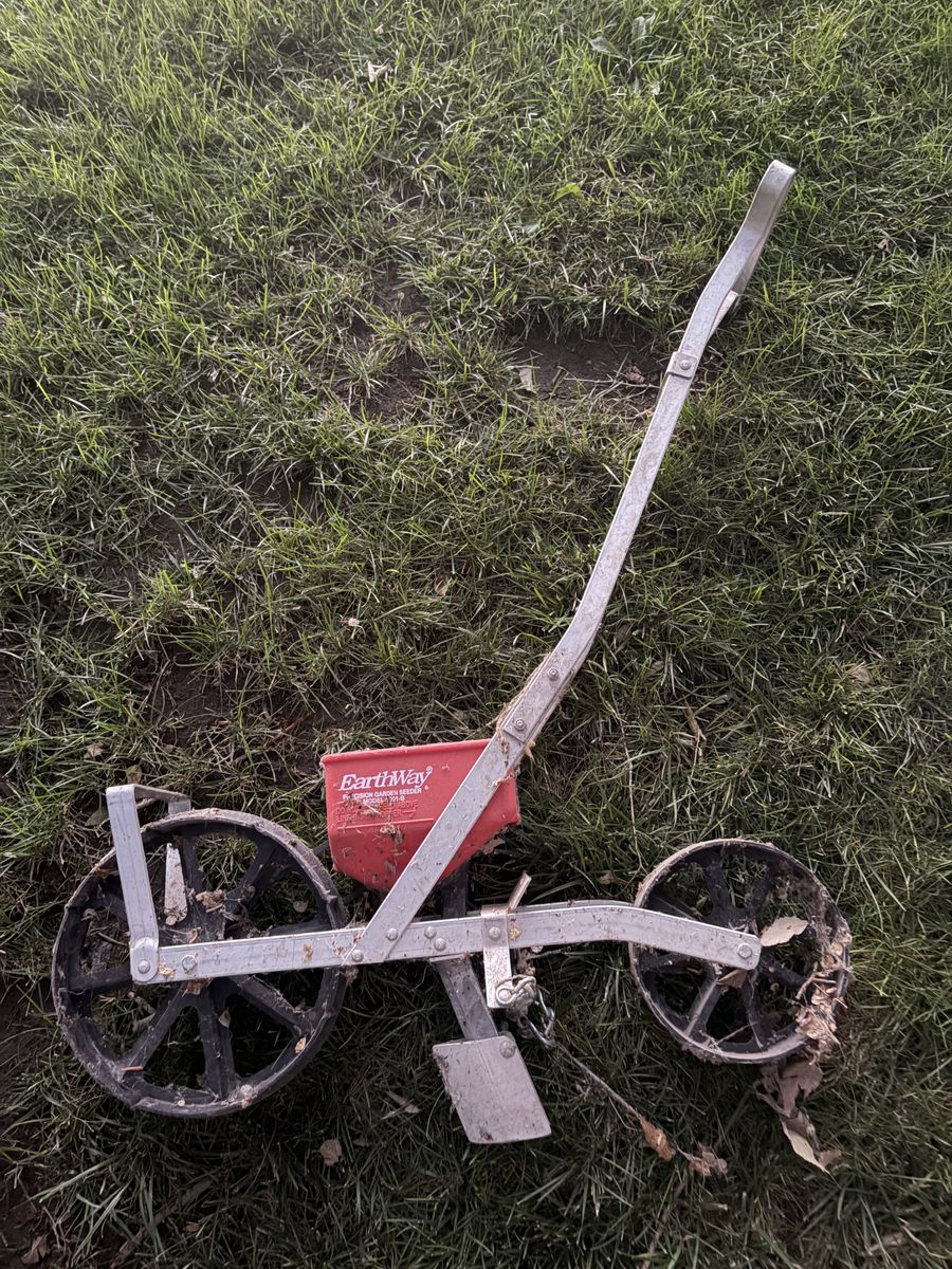 Cultivator