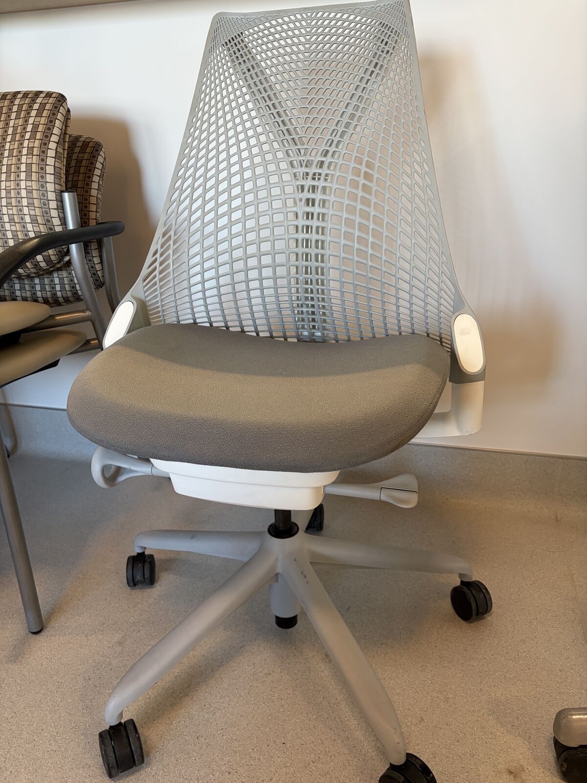 Herman Miller Sayl Chair in Gray Excellent Condition