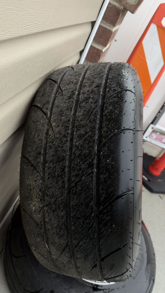 Mickey Thompson 235/60/r15