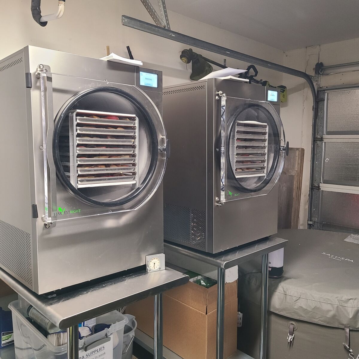 HARVEST RIGHT FREEZE DRYER + ACCESSORIES