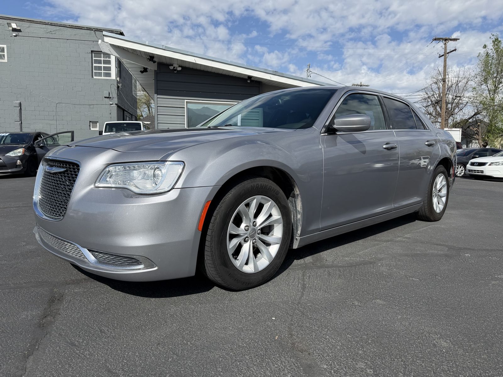 2016 CHRYSLER 300 Limited