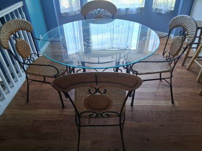 Dining table set - Round Glass Top Table + 4 Chairs