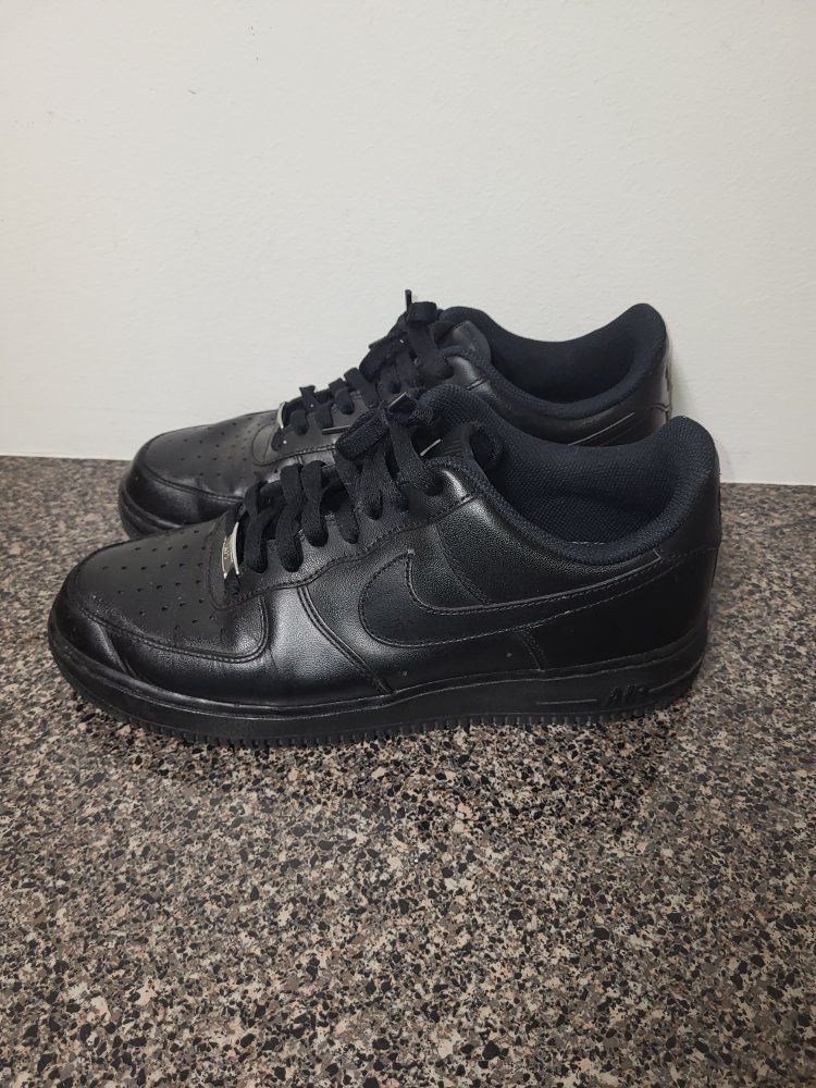 Nike Air Force 1 Low Triple Black Sneakers Men's Size 10