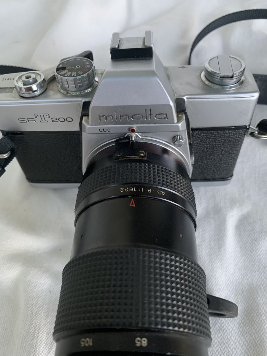 Minolta set 200 35 mm SLR film camera