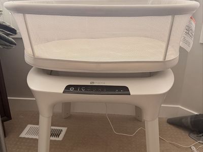 4Moms Motion Bassinet