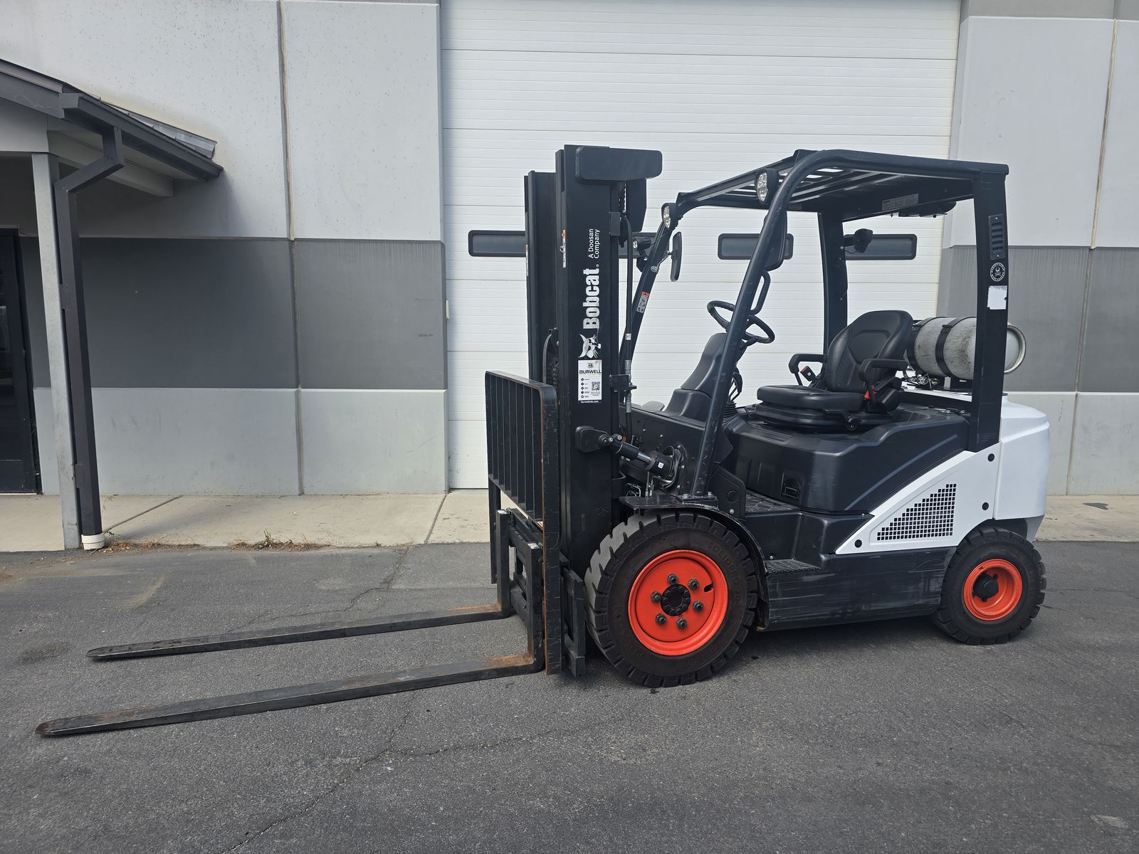 2025 Bobcat G25E-7 Forklift – 1,091 Hours