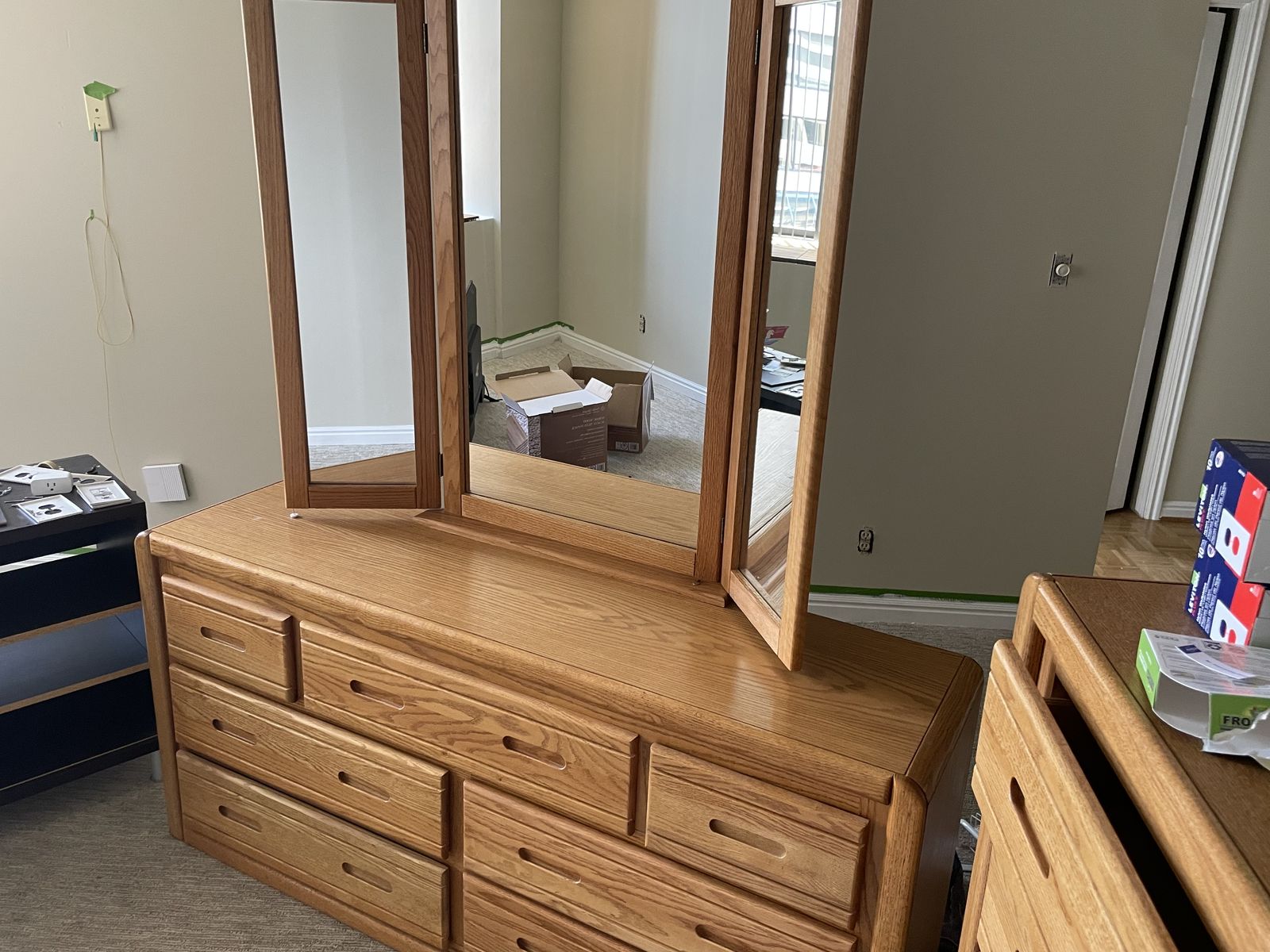 Main image 6