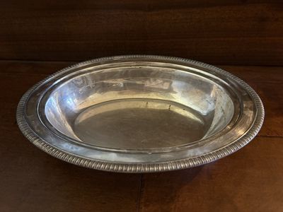 Vintage Woodward & Lothrup Oval Silverplate Bowl