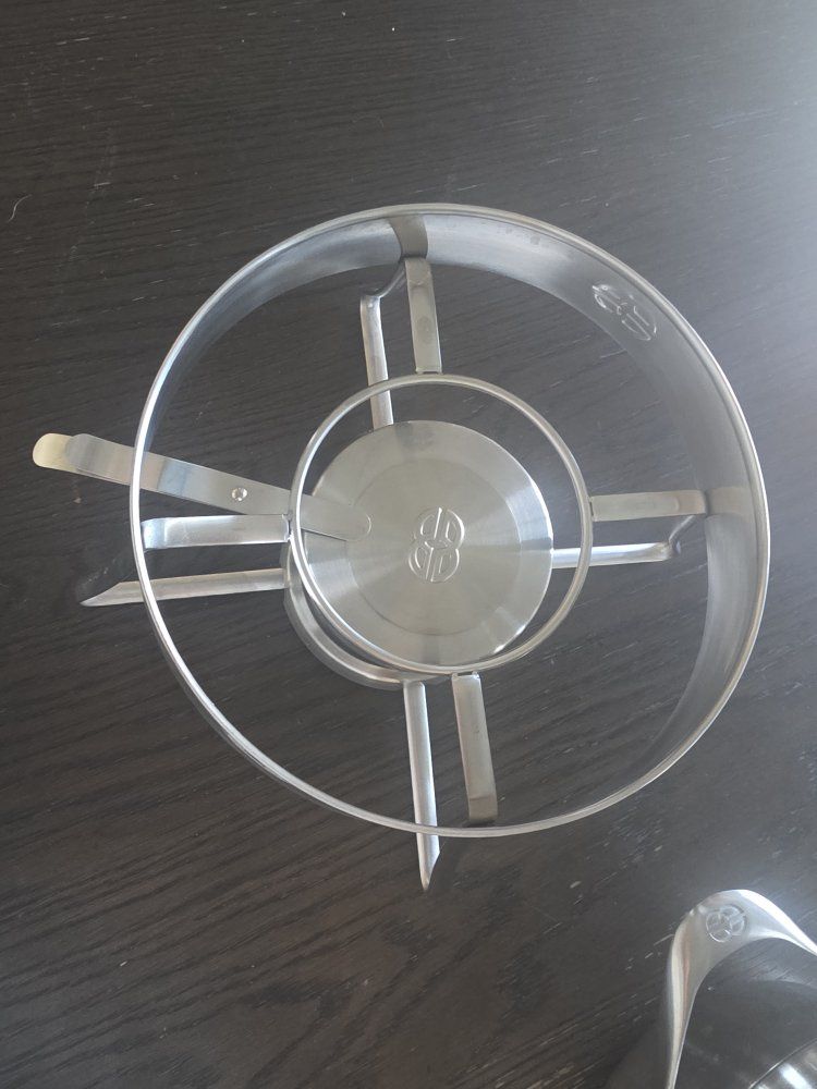 Main image 3