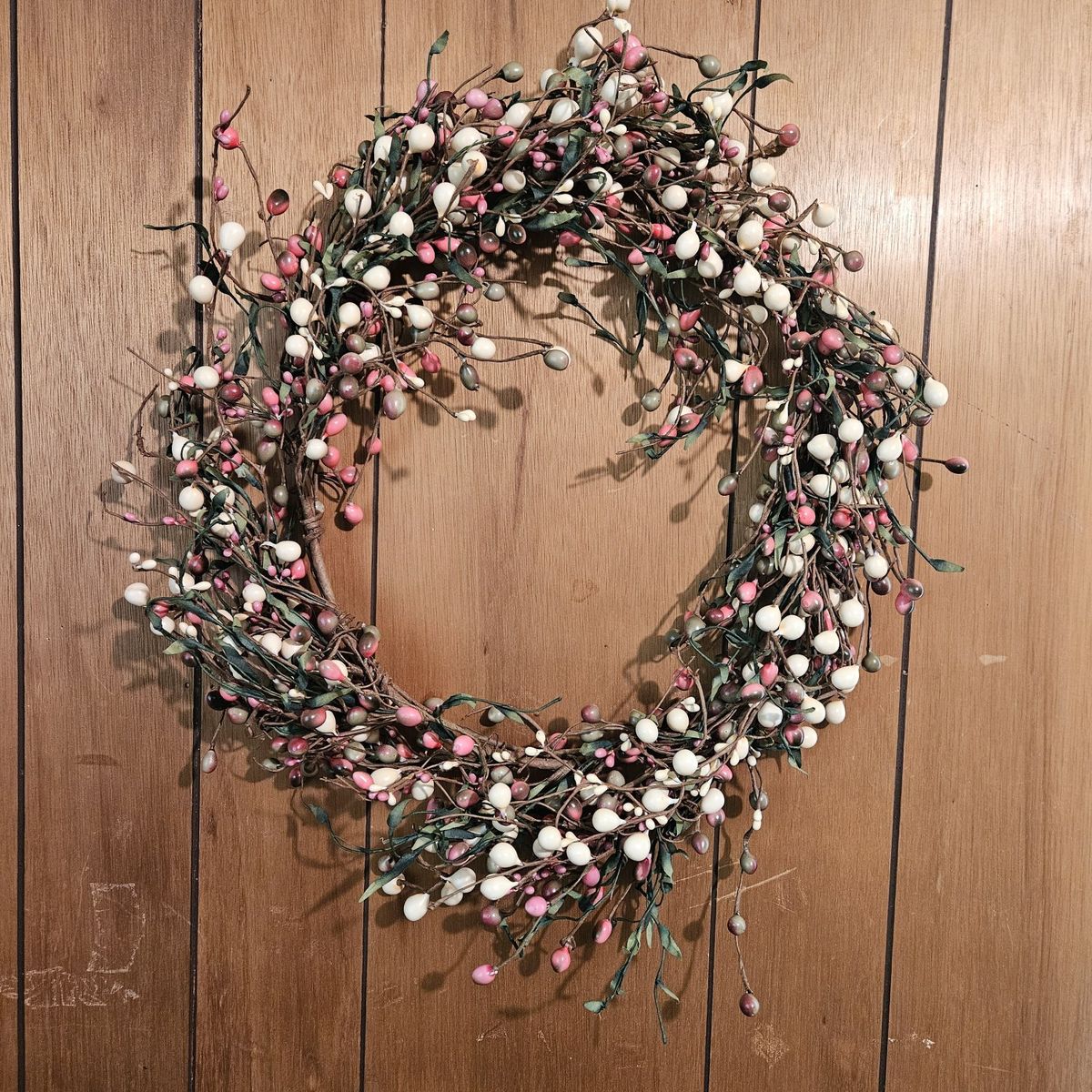 Pink berry wreath, new really pretty!