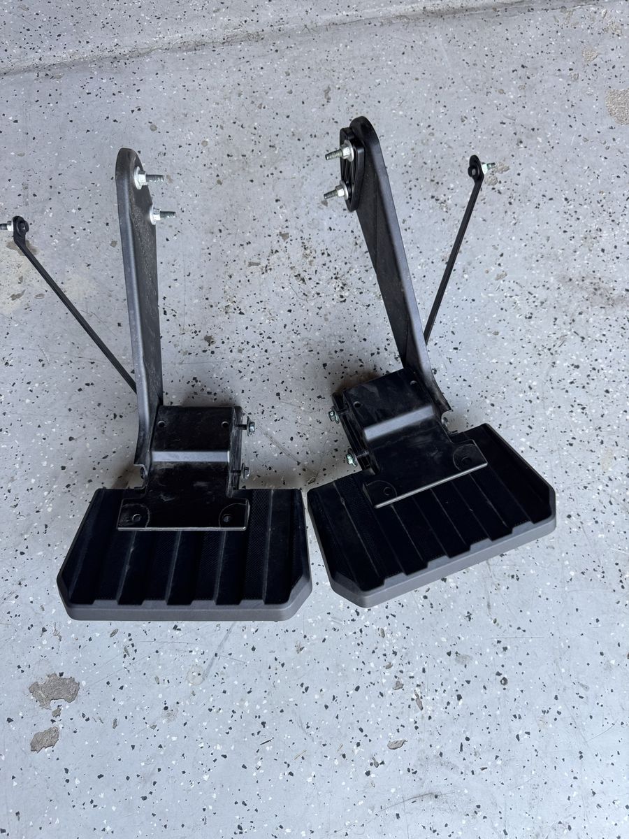 Ford retractable side steps