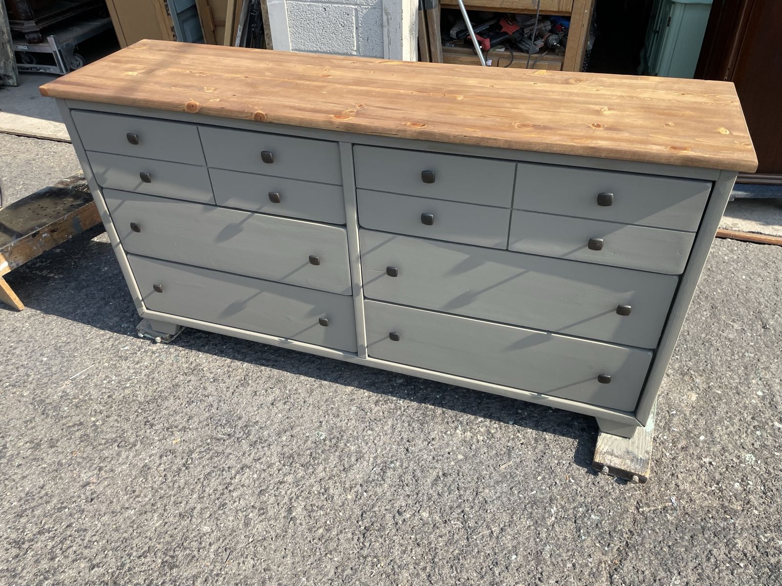 Rustic Farmhouse Dresser with Wood Top - 6 spacious drawers