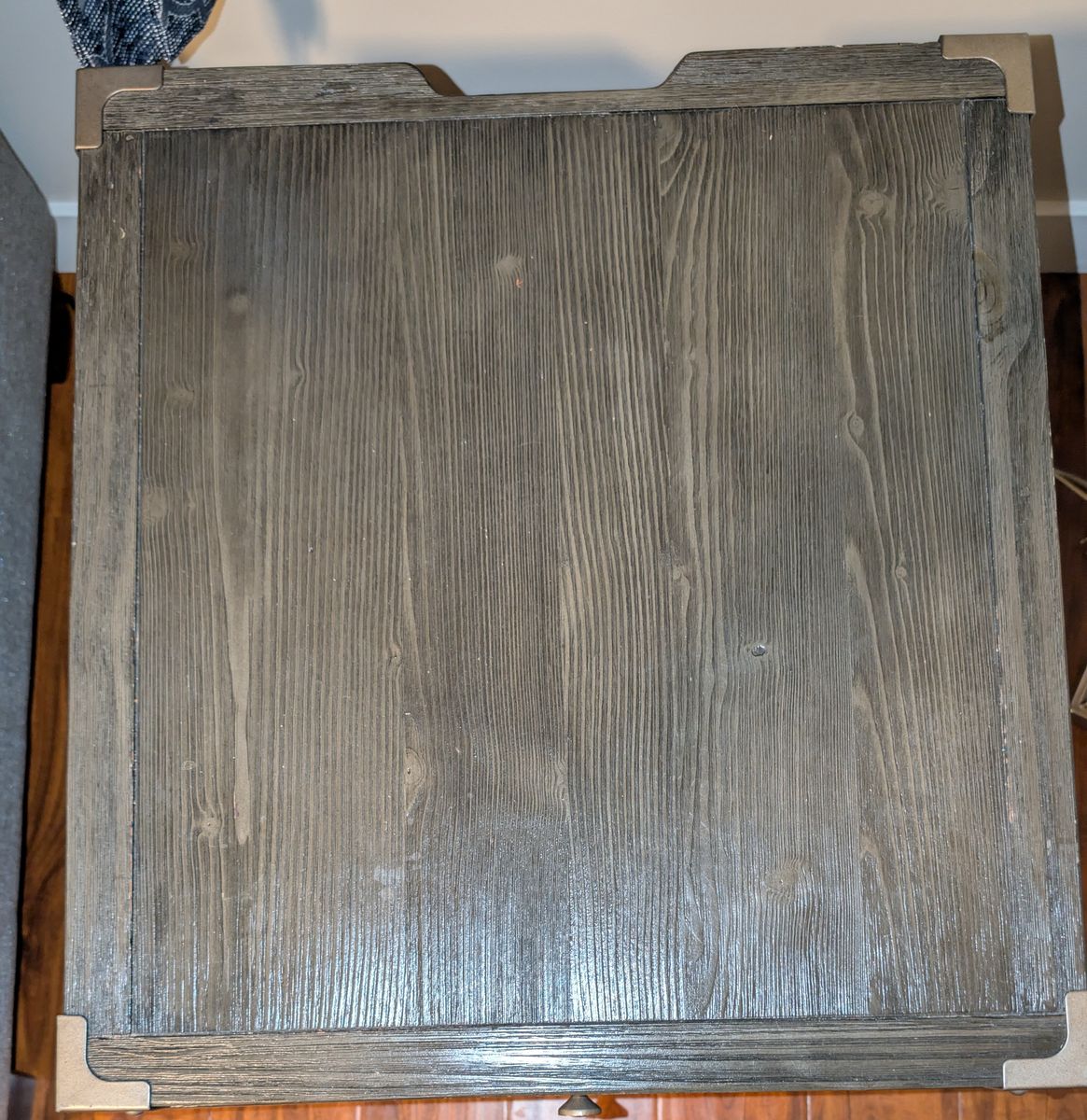 Main image 6