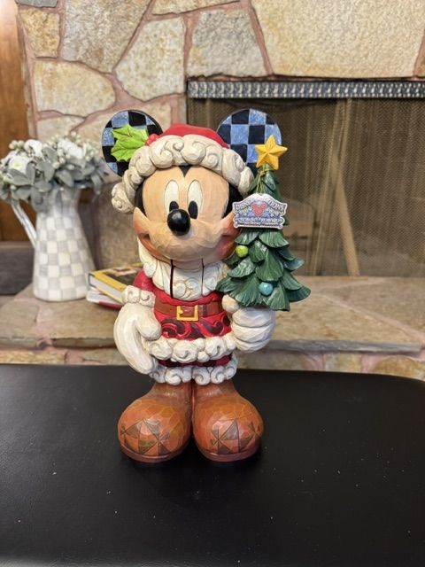Disney Showcase Collection Old St. Mick Mickey Mouse NutCracker Christmas Figurine
