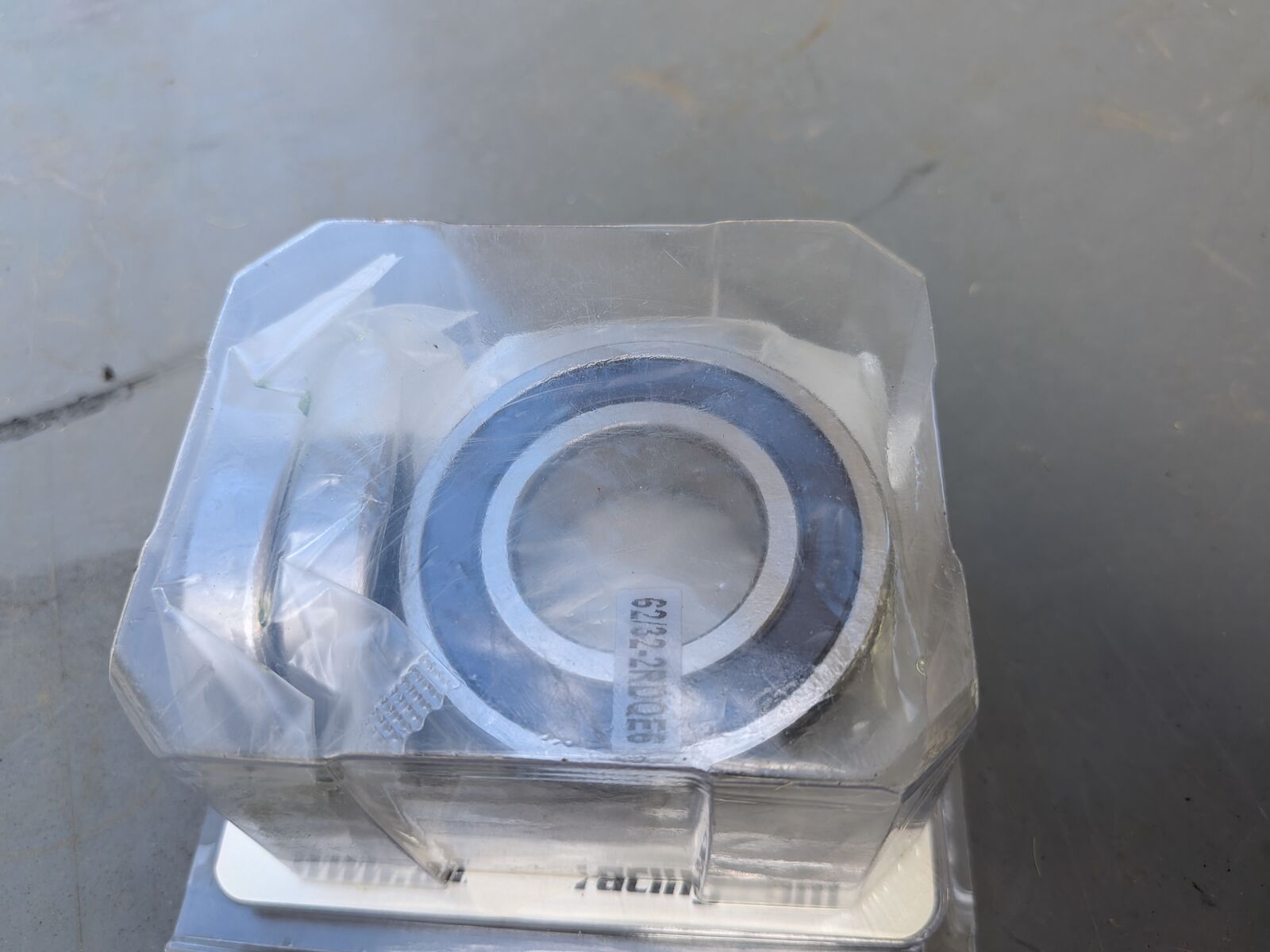 Front or Rear Wheel Bearing Kit Suzuki