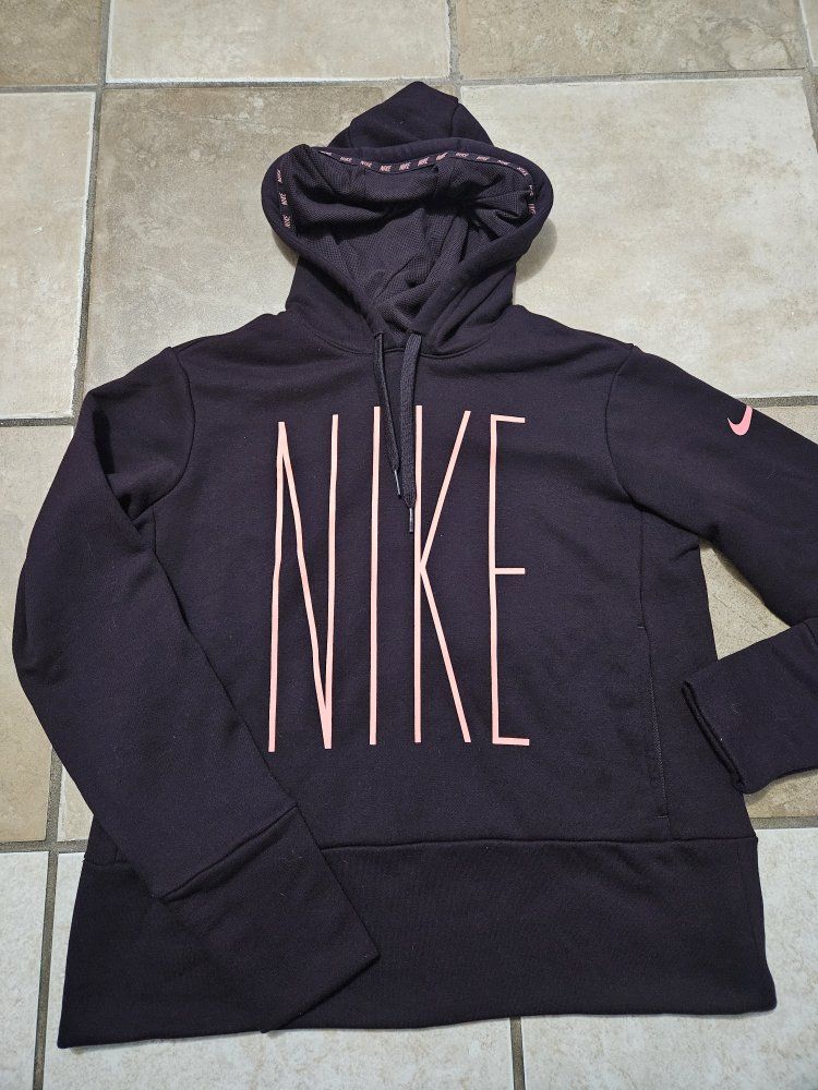 Like New Nike Dri Fit Women's Sweater!!