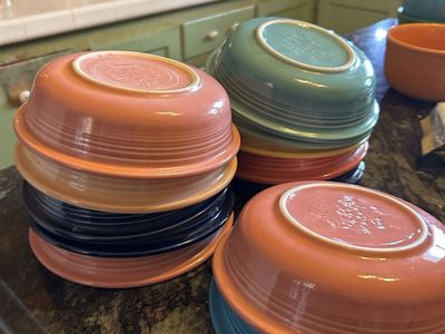 Lot of 12 Vintage Fiestaware - 7" bowl set in all original colors - (1937-59)