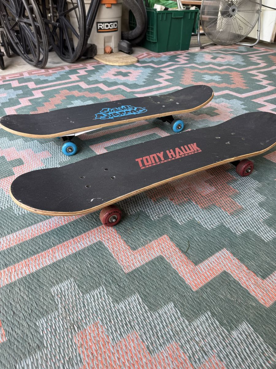 2x Skateboards Tony Hawk Subway Surfers