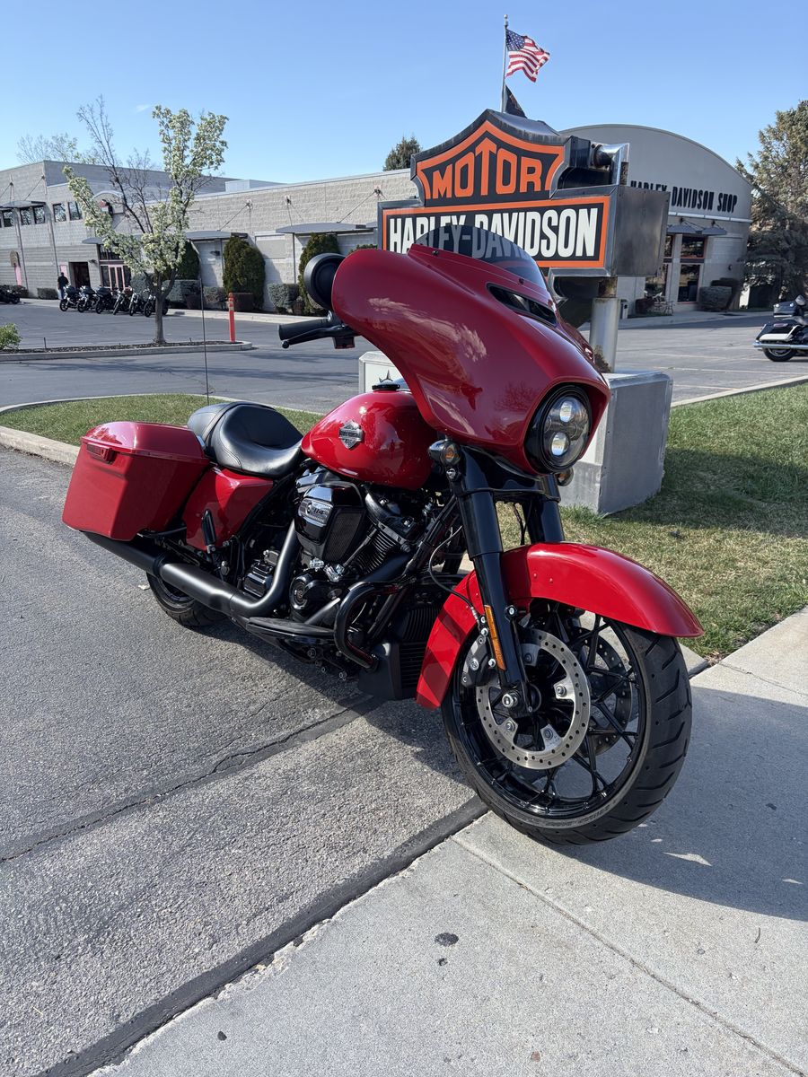 Harley-Davidson 2022 Street Glide Special