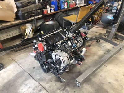 LS2 engine from a 2005 C6 Corvette