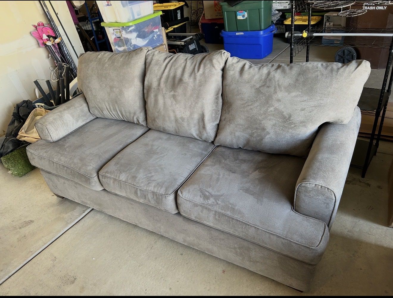 Free ——Cozy Gray Fabric 3-Seater Sofa - Excellent Condition Couch for Living Room