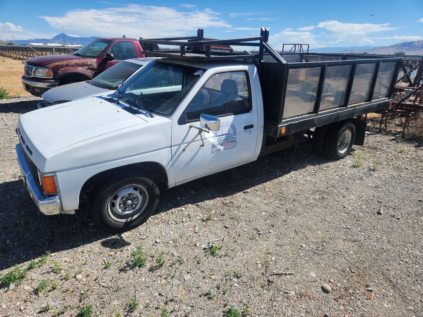 1987 Nissan D21 E Hardbody Flatbed Dually