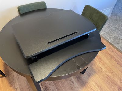 Standing Desk (Airlift)