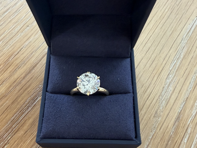 New 4.2 ct Lab grown Diamond - White Gold