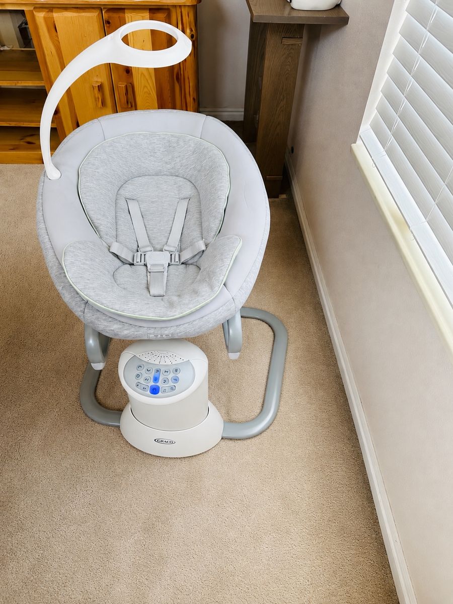 Graco Baby Swing & Soother with Harness - Light Gray