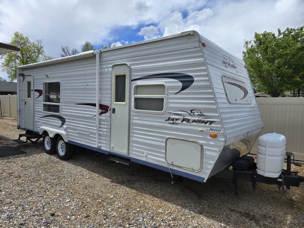 2005 Jayco Jay Flight 27' Bumper Pull — $8,700
