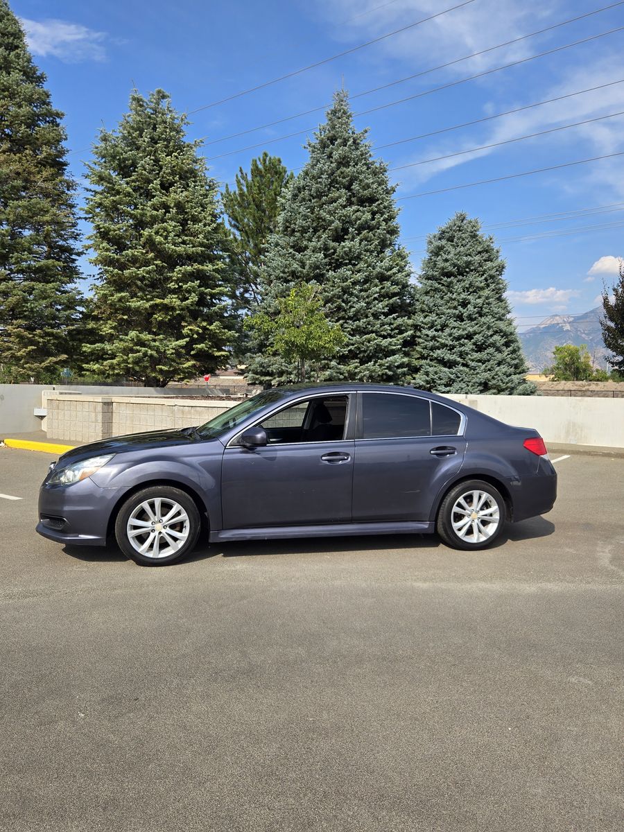 2014 Subaru Legacy 2.5i Premium
