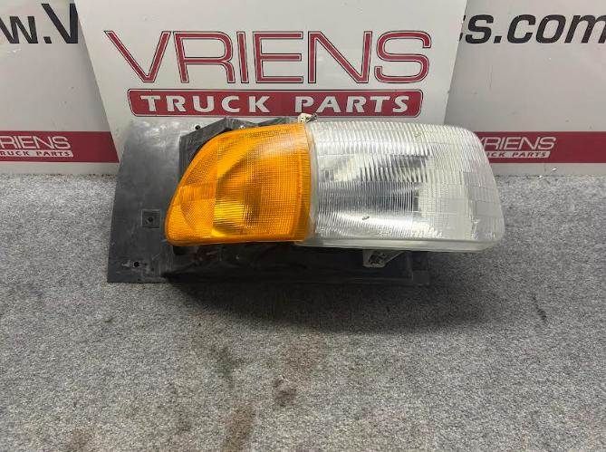 STERLING F6HT-13C130-A RH HEADLIGHT ASSEMBLY